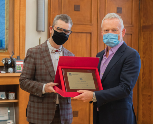 4 listopada 2021 r. do Klubu Partnerów Szkoły Głównej Handlowej w Warszawie przystąpiła firma Press Glass, której twórcą jest Arkadiusz Muś.