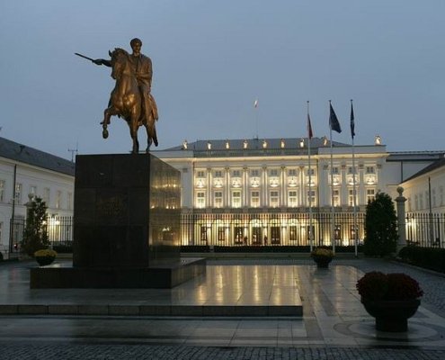 Fundacja Wolności Gospodarczej jest jednym z sygnatariuszy apelu do Prezydenta Andrzeja Dudy o podpisanie ustaw dotyczących Trybunału Konstytucyjnego, które zostały uchwalone przez Sejm w dniu 13 września br.
